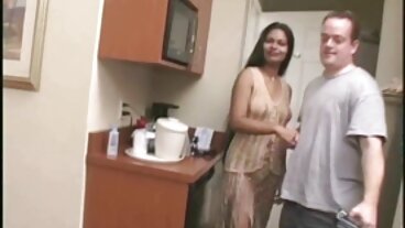 Exotic4K இலிருந்து கவர்ந்திழுக்கும் ஆலியா ஹடிட் உடனான ஹேரி காட்சி