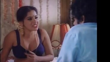 டர்ட்டி ஃபிளிக்ஸில் இருந்து ப்ரீஃபெக்ட் அலிசாவுடன் வளைந்த செயல்