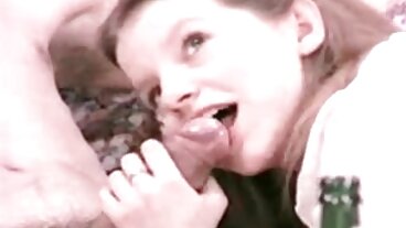 21 செக்சுரியில் இருந்து கவர்ச்சியான ஏஞ்சலிகா கிரேஸுடன் ஹேண்ட்ஜாப் ஸ்மட்