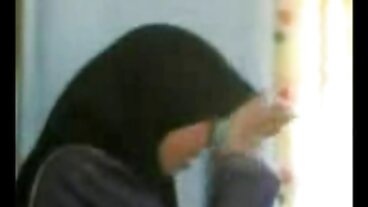 Exxxtra Small இலிருந்து அழகான ஏஞ்சல் ஸ்மால்களுடன் ஹேண்ட்ஜாப் ஆபாச