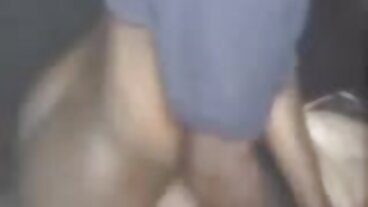 ட்ரூ அனலில் இருந்து அழகான அனா ஃபாக்ஸ்எக்ஸ் உடன் இனங்களுக்கிடையேயான காட்சி