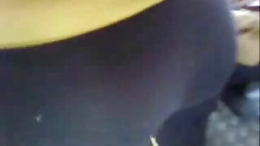 நாட்டி அமெரிக்காவிலிருந்து அழகான அல்லி நிக்கோலுடன் ரிவர்ஸ் கவ்கர்ல் படம்